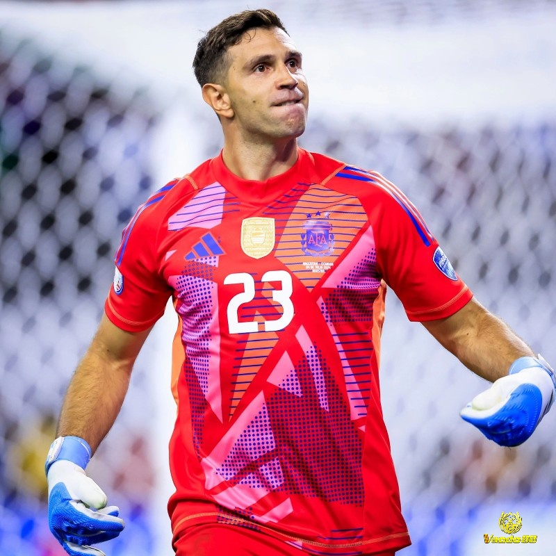 Emiliano Martinez với phong độ vững vàng trong thủ môn hay nhất World Cup 2022