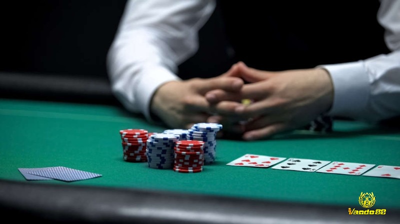 Thời điểm nào sửa dụng Deep Stack Poker là gì thích hợp