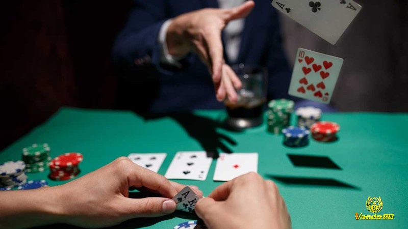 Tính Equity Poker dựa trên phạm vi bài của đối thủ khá phức tạp nhưng cho kết quả chính xác cao
