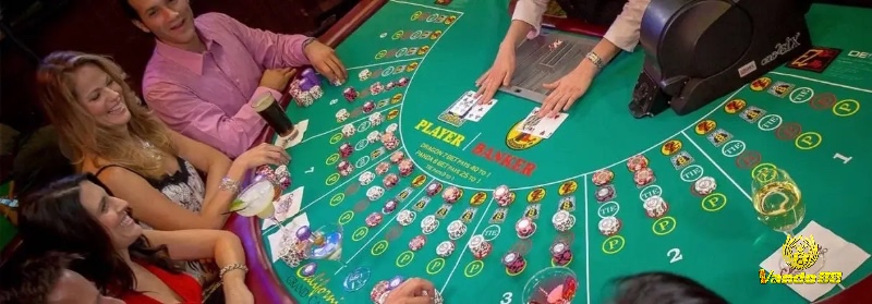 Điểm được cộng theo quy tắc đơn giản, quyết định cửa thắng cuối cùng.