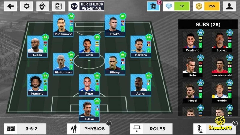 Xây dựng đội hình và quản lý câu lạc bộ bóng đá trong Dream League Soccer.