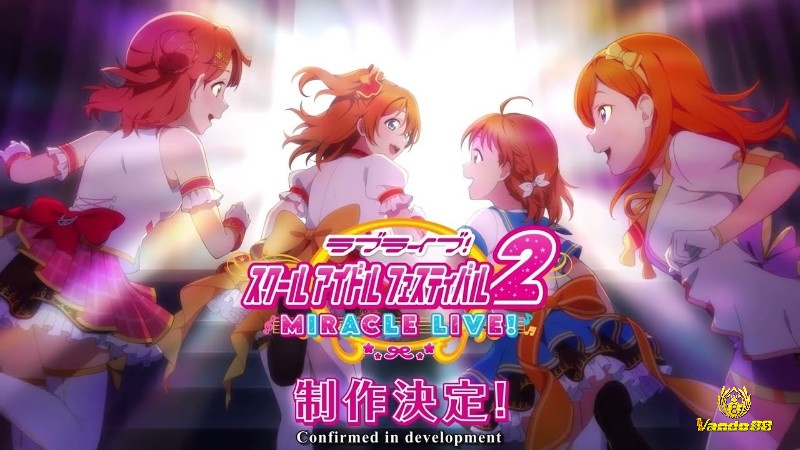 Nhóm idol trong Love Live! School Idol Festival biểu diễn trên sân khấu đầy màu sắc
