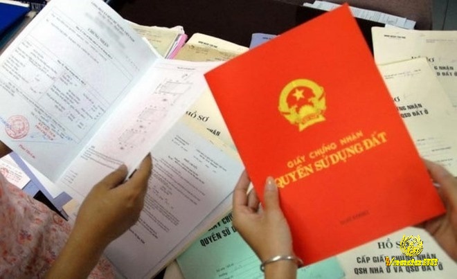 Mơ thấy sỏ đỏ số mấy? Nếu thấy người khác đưa cho mình sổ đỏ thì đánh 14-41 là chắc